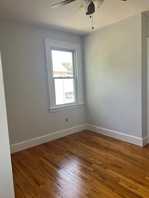 2 bed, 1.0 bath, 1125 sqft, $1,600 — Photo 4