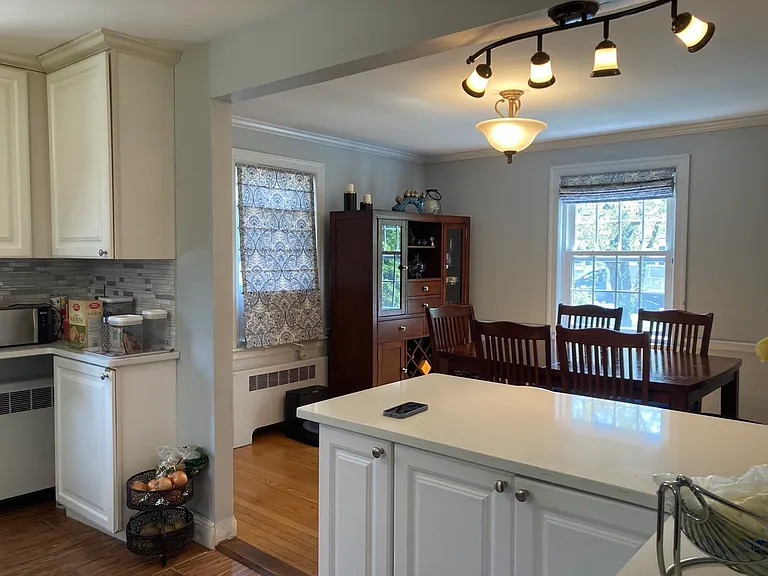16 Pine St — Photo 10