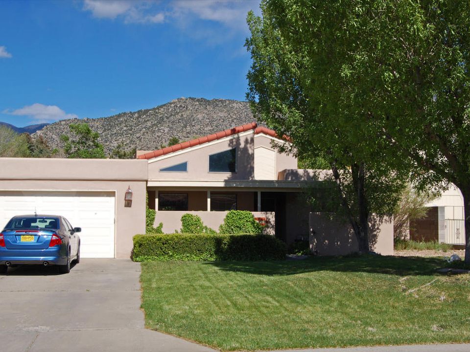 1st image of 5008 Miguel Ct NE