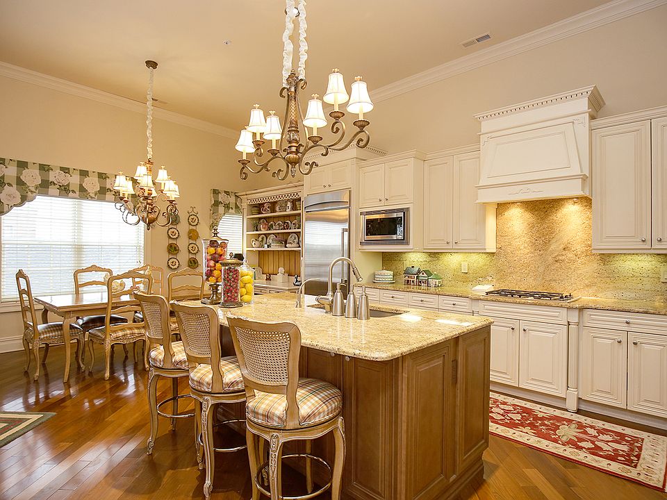 1st image of 1407 Town Center Way #428