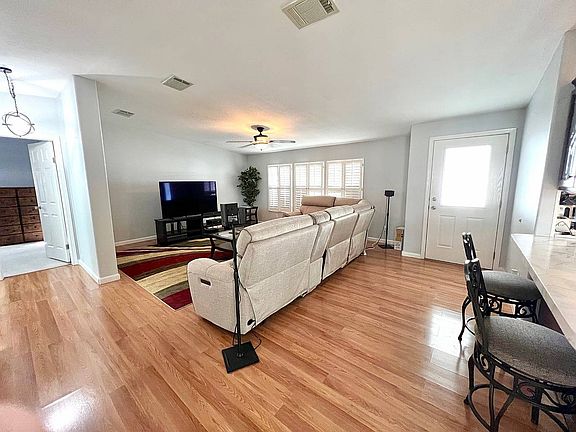 5th image of 1757 Balsam Ave #264