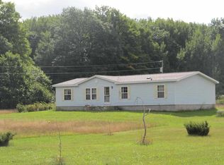 5285 W Levering Rd, Harbor Springs, MI 49740