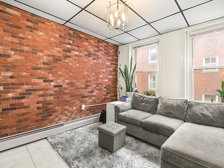 4 Baldwin Pl #2 — Photo 2
