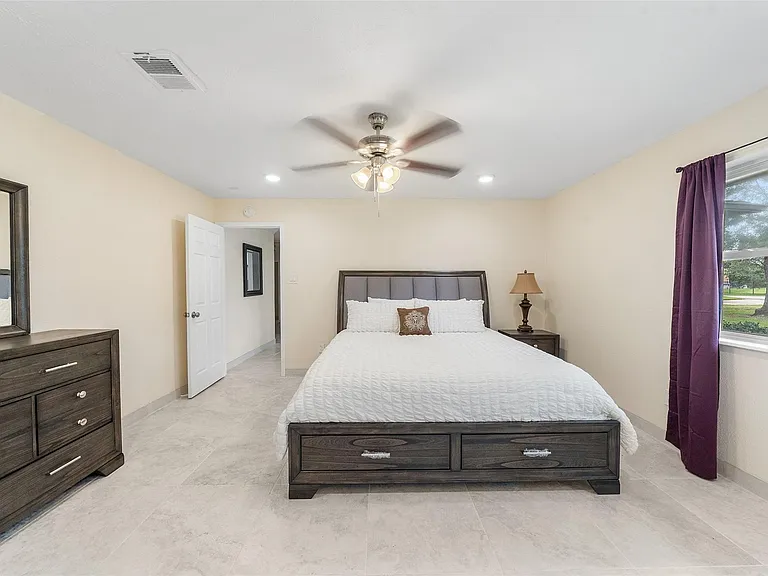 14702 Westway Ln — Photo 18