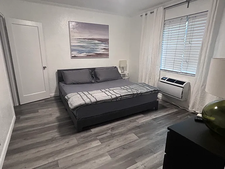 7445 Harding Ave #211 — Photo 8