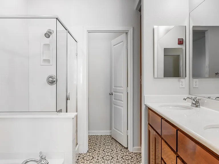25502 Huntwood Ave — Photo 15