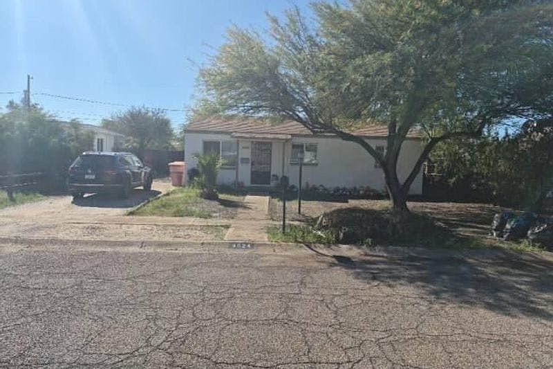 1st image of 4524 E Malvern St