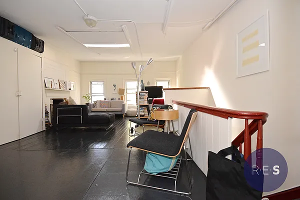 Rented by RES New York | media 25