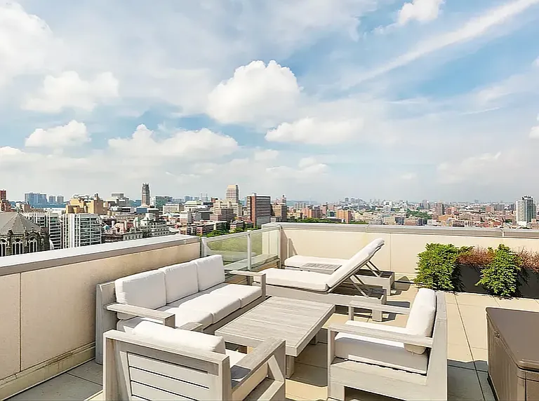 321 W 110th St #13B — Photo 12