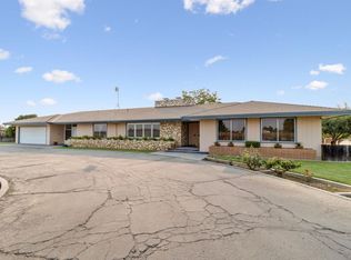 522 S 6th Ave, Kingsburg, CA 93631