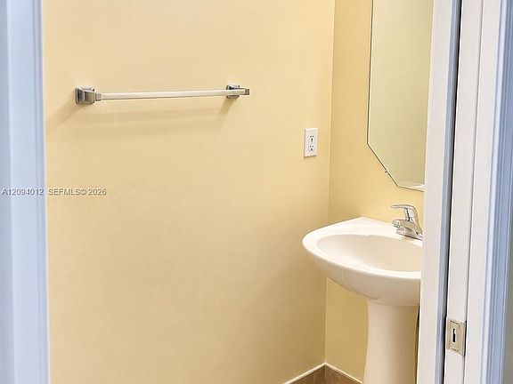 5th image of 8224 SW 29th St #101