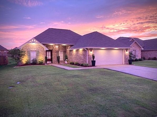 1212 Addison Ln