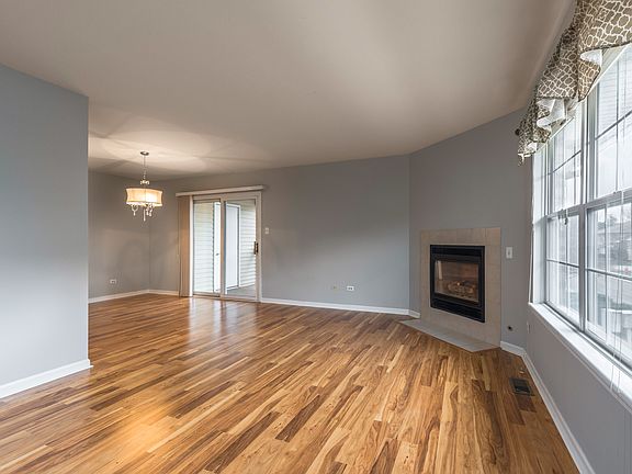 3rd image of 951 Elderberry Cir Unit 107