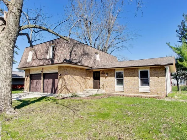 1820 Bolson Dr, Downers Grove, IL 60516