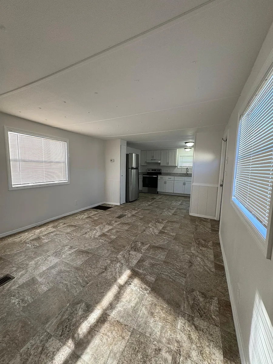 Building Photo - 16031 Tulip Tree Dr #8