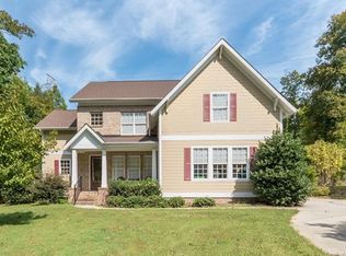 174 Misty Woods Dr, Lake Wylie, SC 29710