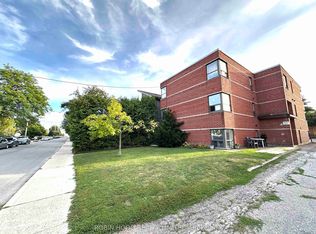 62 5th St #1, Toronto, ON M8V 2Z2