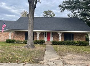 1513 Briarwood St, Sulphur, LA 70663