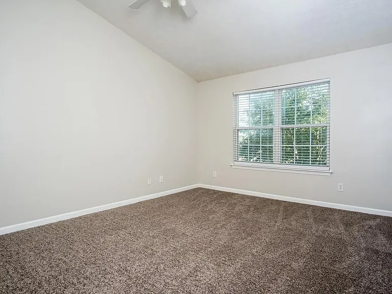 1078 River Plantation Dr — Photo 25