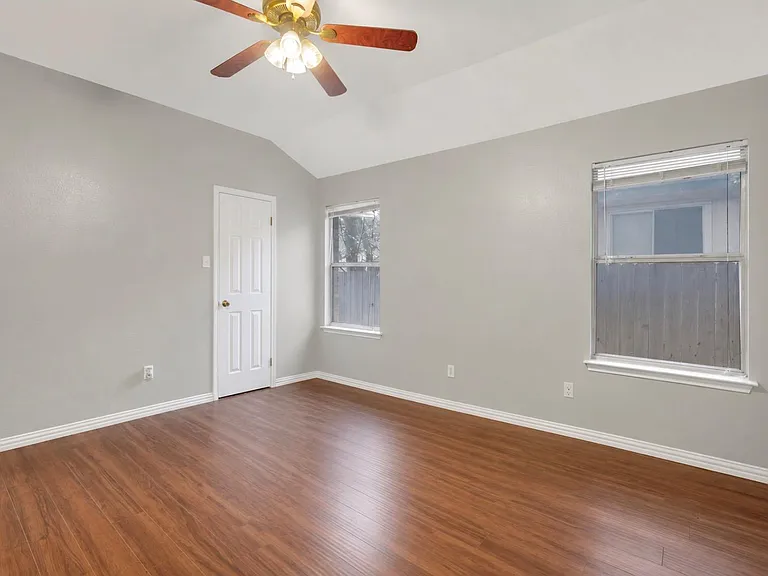 1001 Apple Cross Dr — Photo 17