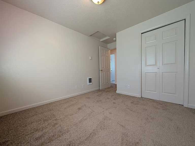 5949 Aster St — Photo 17