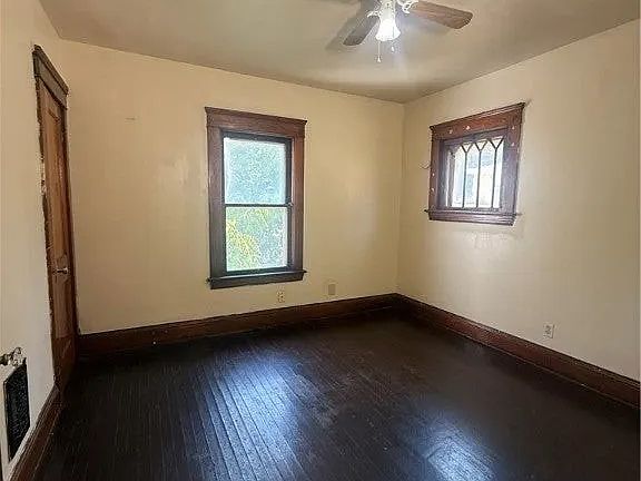 5th image of 9406 Columbia Ave #1