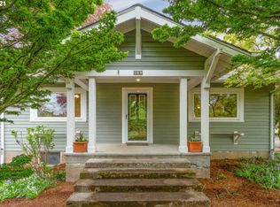 833 SE 9th St, Gresham, OR 97080