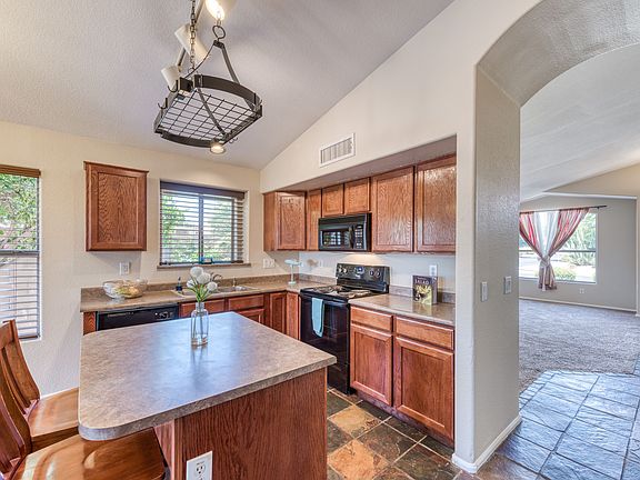 5th image of 3801 E Irma Ln