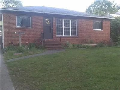 5907 Pearl Rd photo 1