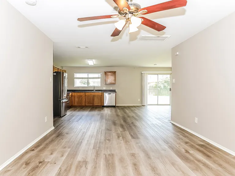 16770 N Thrasher Dr — Photo 4