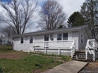604 W Mulberry St, Salem, IN 47167