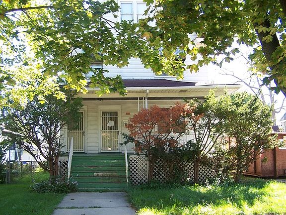 3rd image of 315 N 2nd Ave