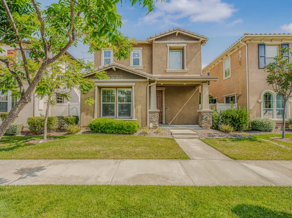 679 Nile River Dr, Oxnard, CA 93036