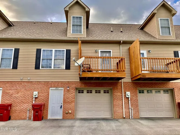 2108 Pleasant View Dr APT 203, Johnson City, TN 37604