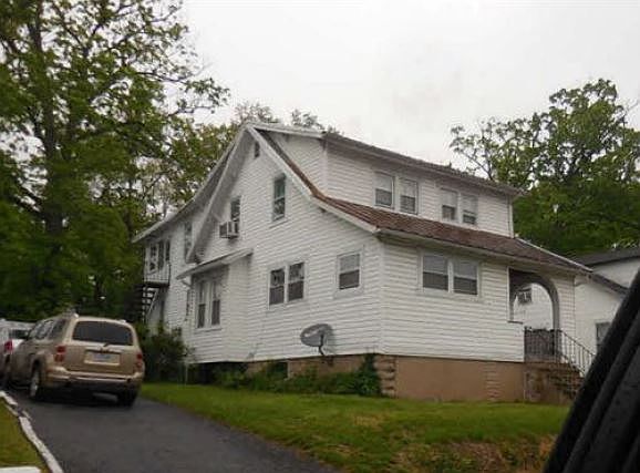 2nd image of 3002 Rosalind Ave