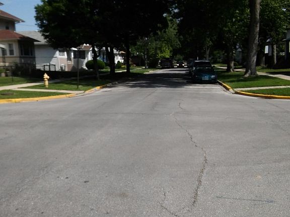 4th image of 812 N 14th Ave