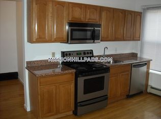 92 Blue Hill Ave #1, Roxbury, MA 02119