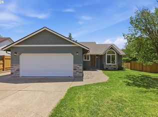 306 E Hilltop Dr, Newberg, OR 97132
