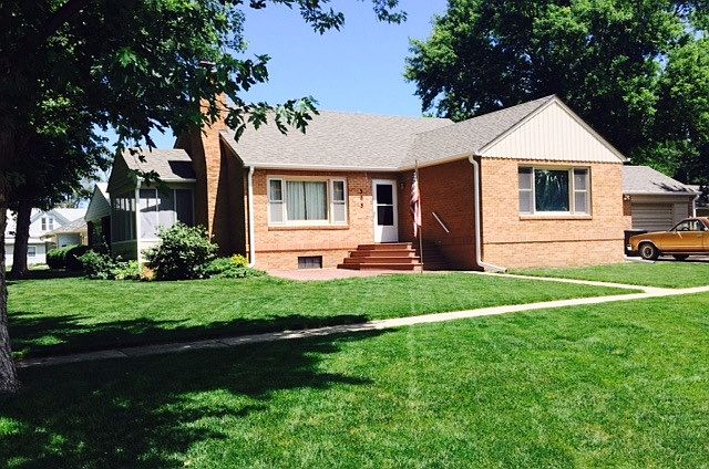 1st image of 303 E 18th St
