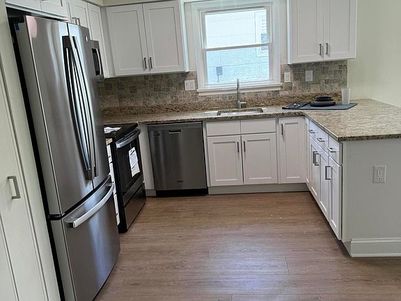 3rd image of 50 Sidney Court
