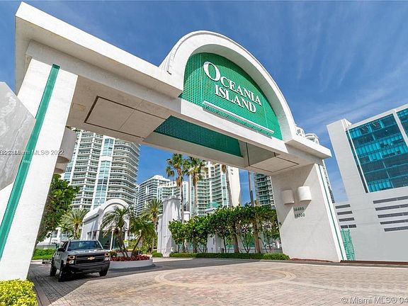 3rd image of 16400 Collins Ave APT 1244