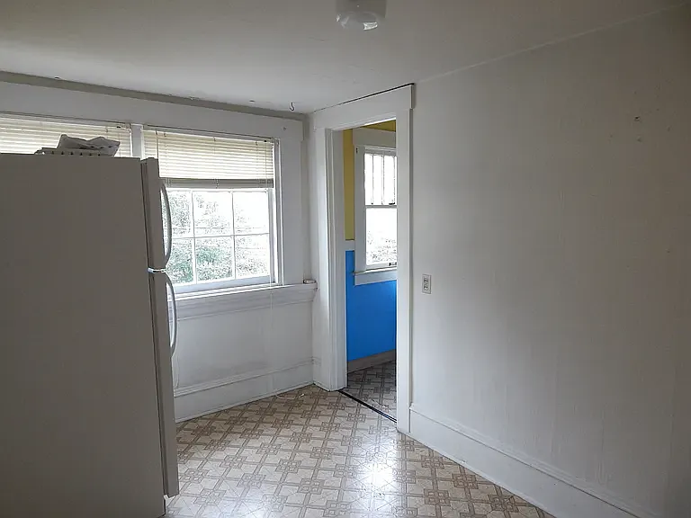 5609 20th Ave NE #4 — Photo 5