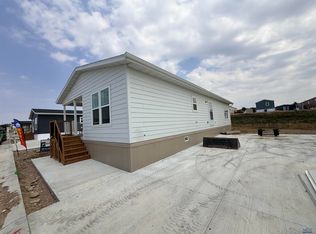 1661.127 E Philadelphia, Rapid City, SD 57701