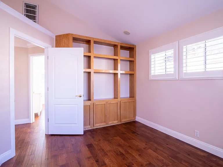 3027 Calle De Las Flores — Photo 19