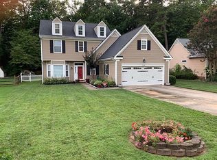 5908 Carriage Oaks Dr, Charlotte, NC 28262
