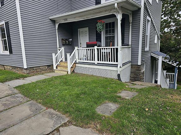 2nd image of 101 2nd St #3