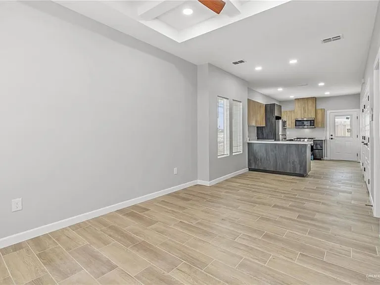 103 Yosemite Dr #2 — Photo 4
