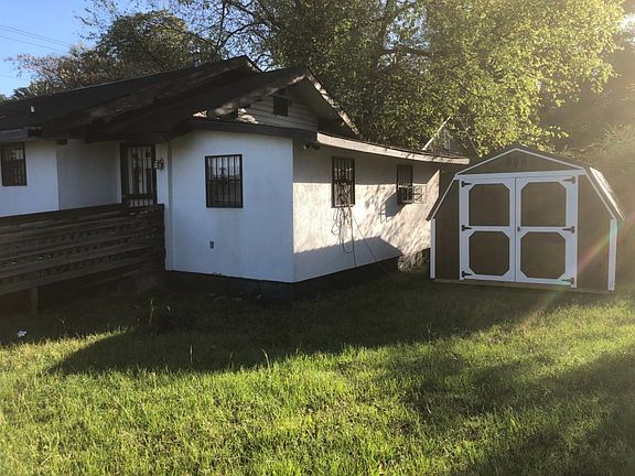 4th image of 2211 18th St