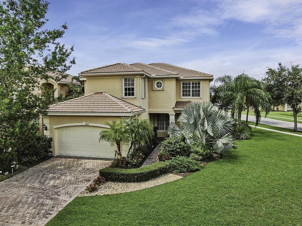 1st image of 8847 Maple Hill Ct