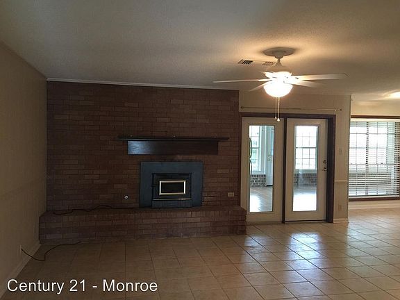 5th image of 40 Fair Oaks Dr
